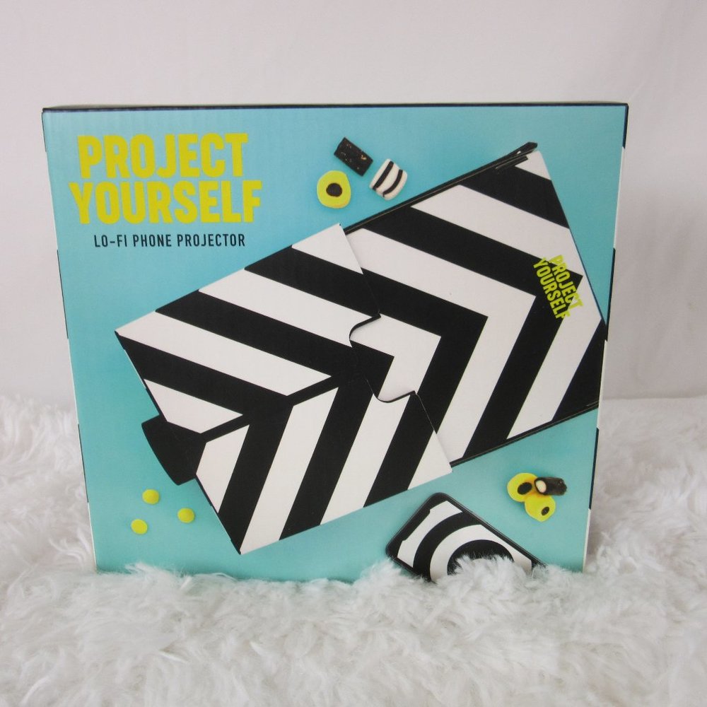 Project Yourself Lo-Fi Phone Projector Cinema in a Box Cell Phone New In Box